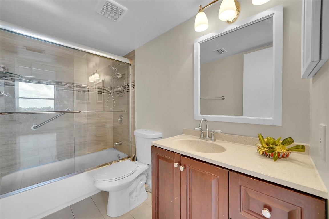 117 Lake emerald drive 407