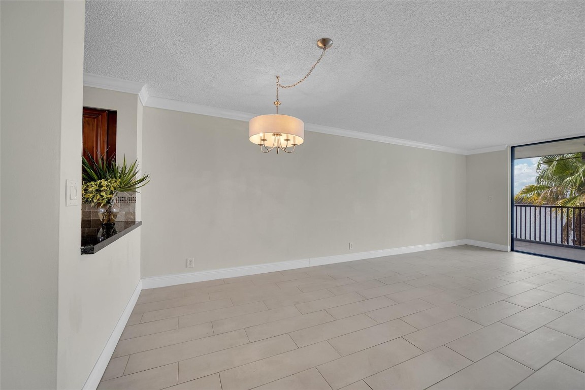 117 Lake emerald drive 407