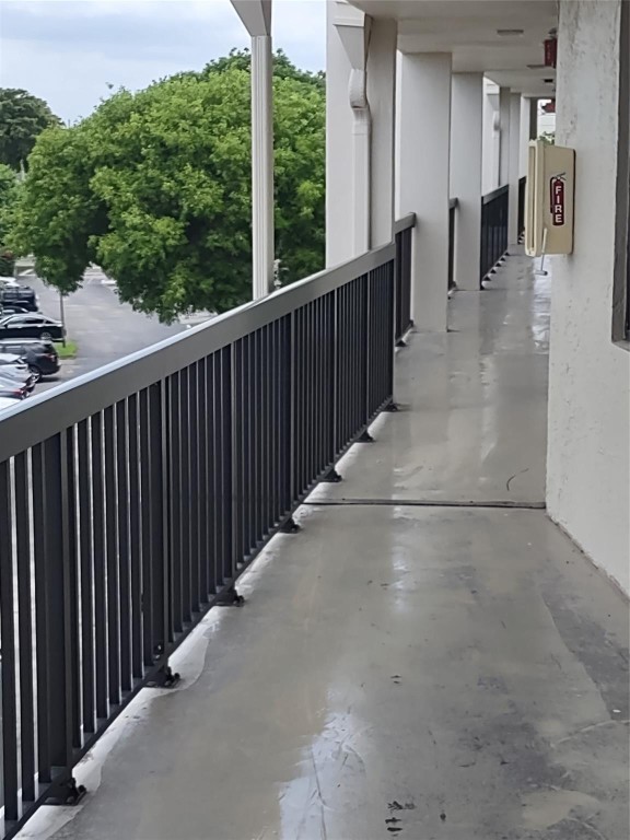 117 Lake emerald drive 407