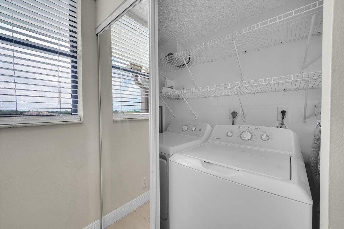 117 Lake emerald drive 407