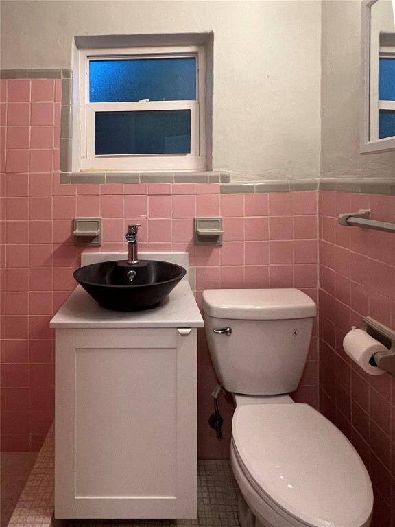 1121-1123 NE 17th Ter