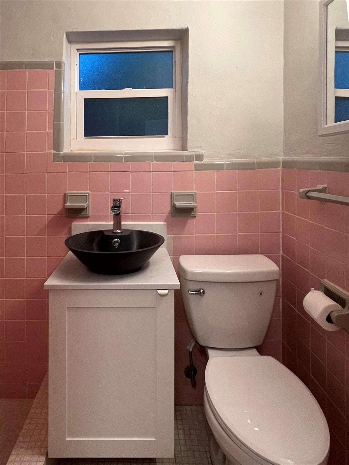 1121-1123 NE 17th Ter