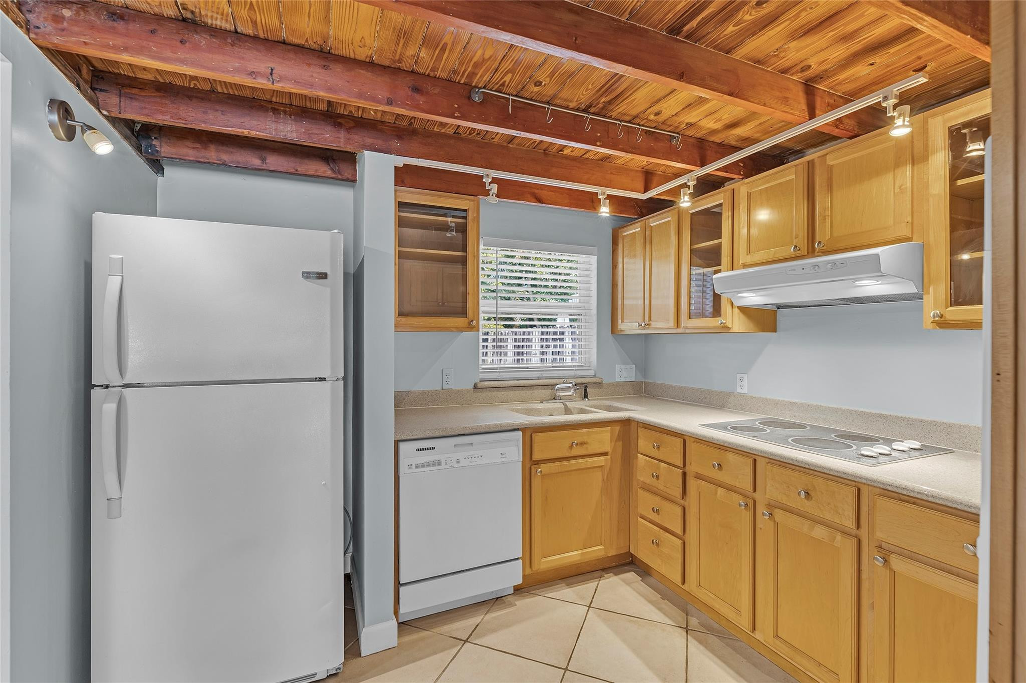 1121-1123 NE 17th Ter