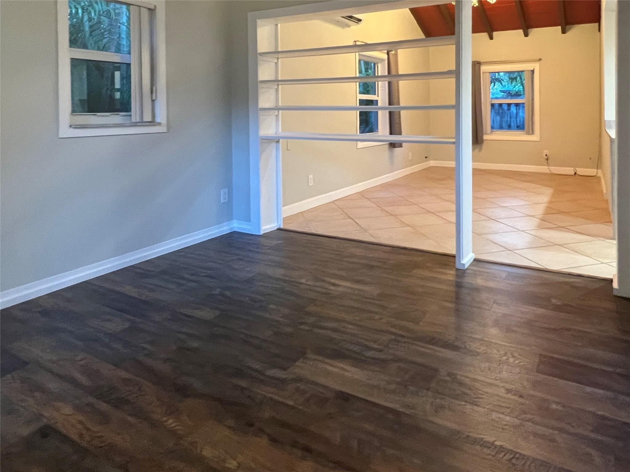 1121-1123 NE 17th Ter