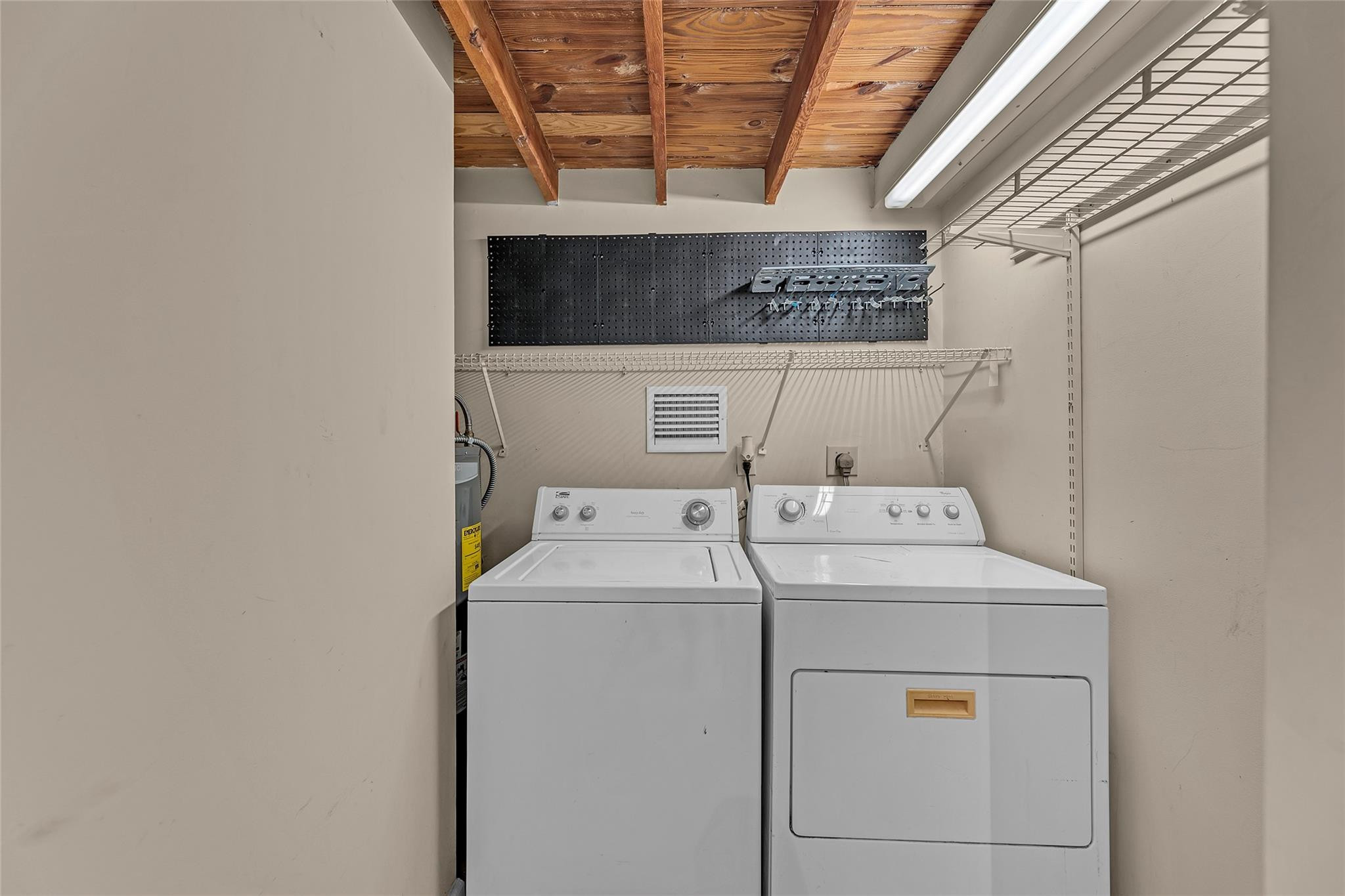 1121-1123 NE 17th Ter