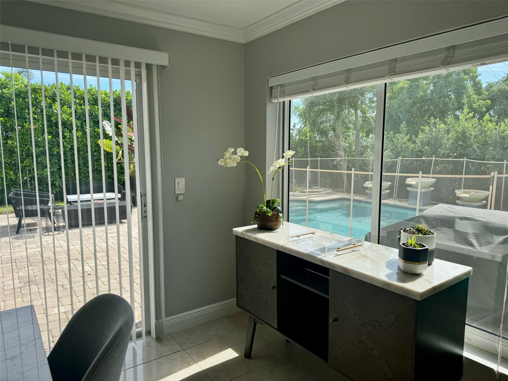 241 NE 48th Ct