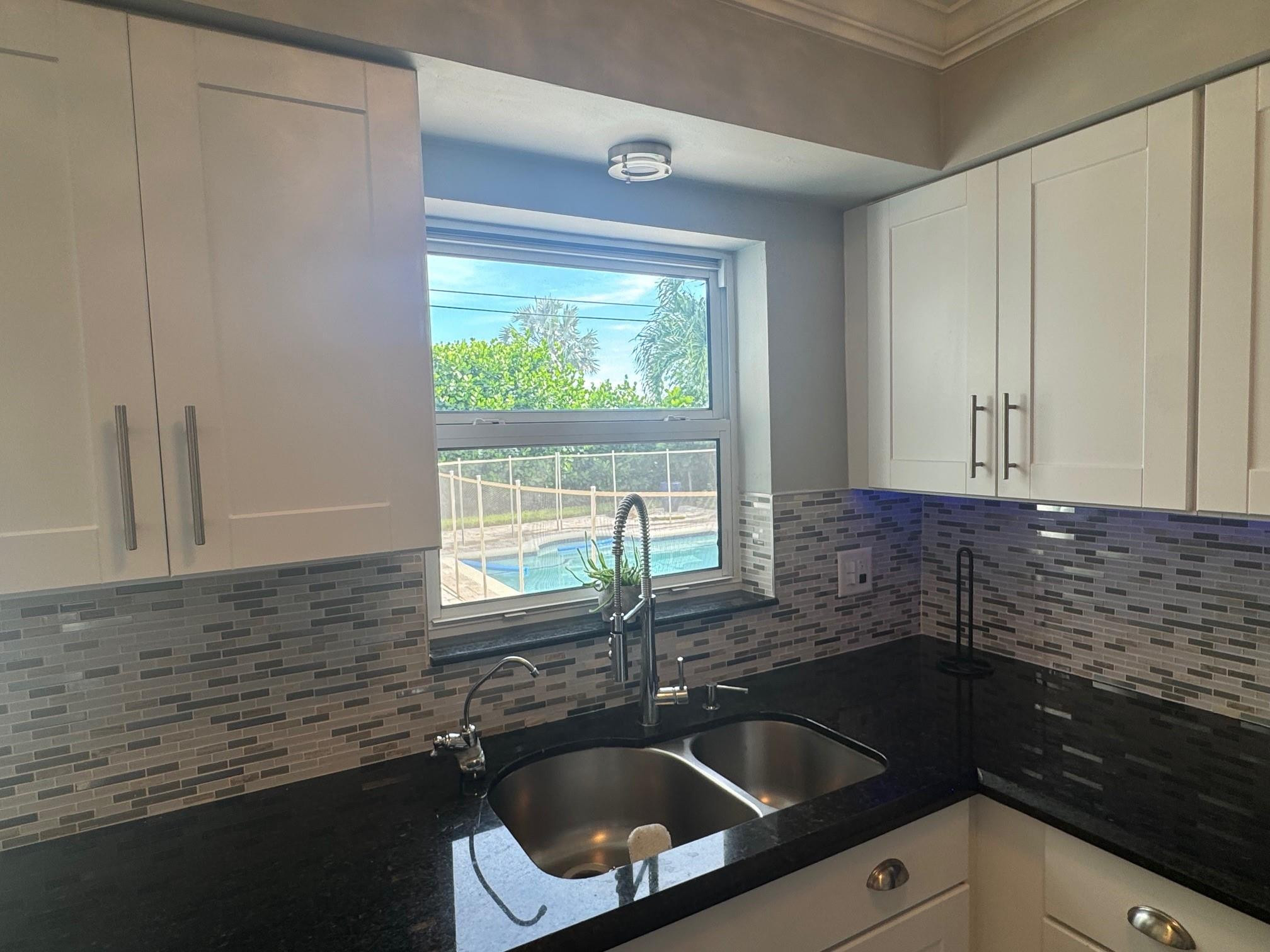241 NE 48th Ct
