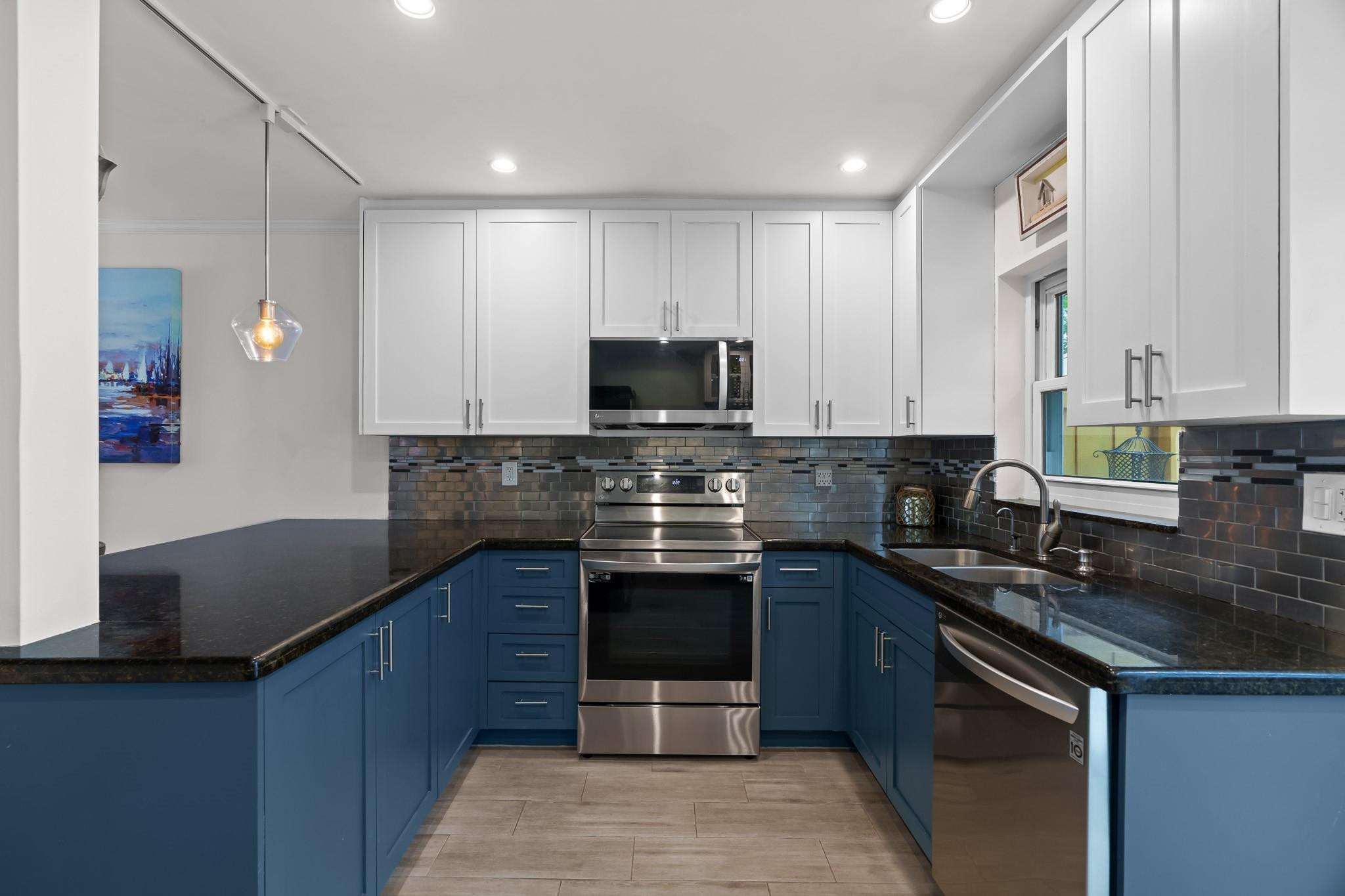 188 NE 20th Ct 1E