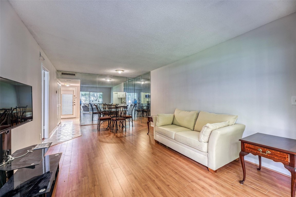 3180 Holiday Springs Blvd 5-207