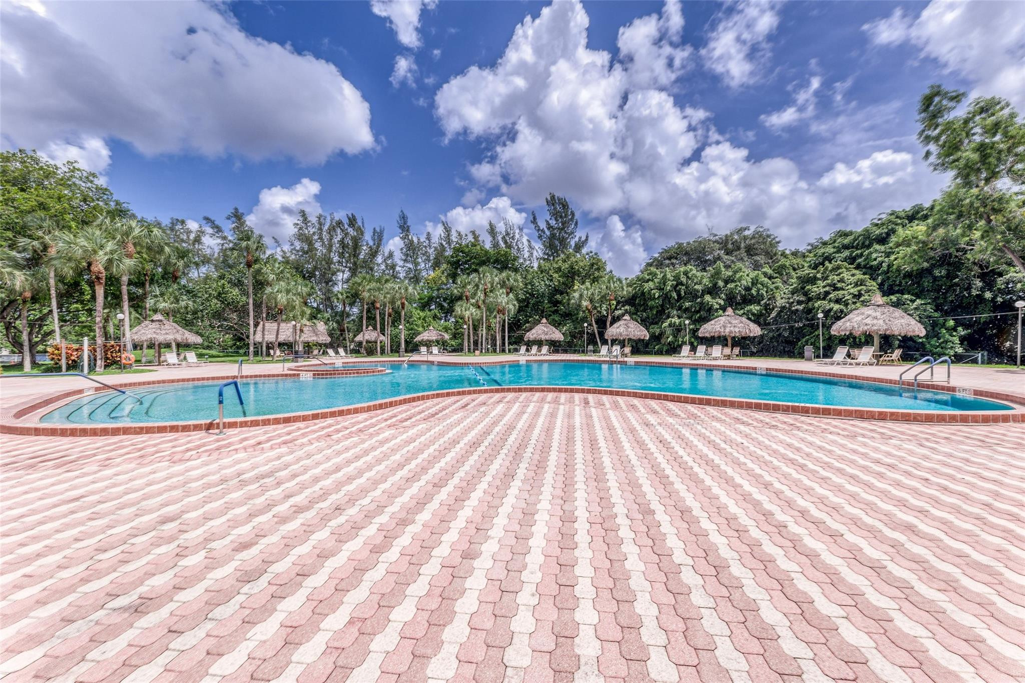 3180 Holiday Springs Blvd 5-207