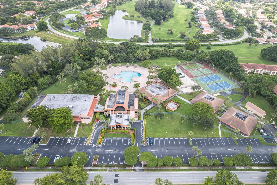 3180 Holiday Springs Blvd 5-207