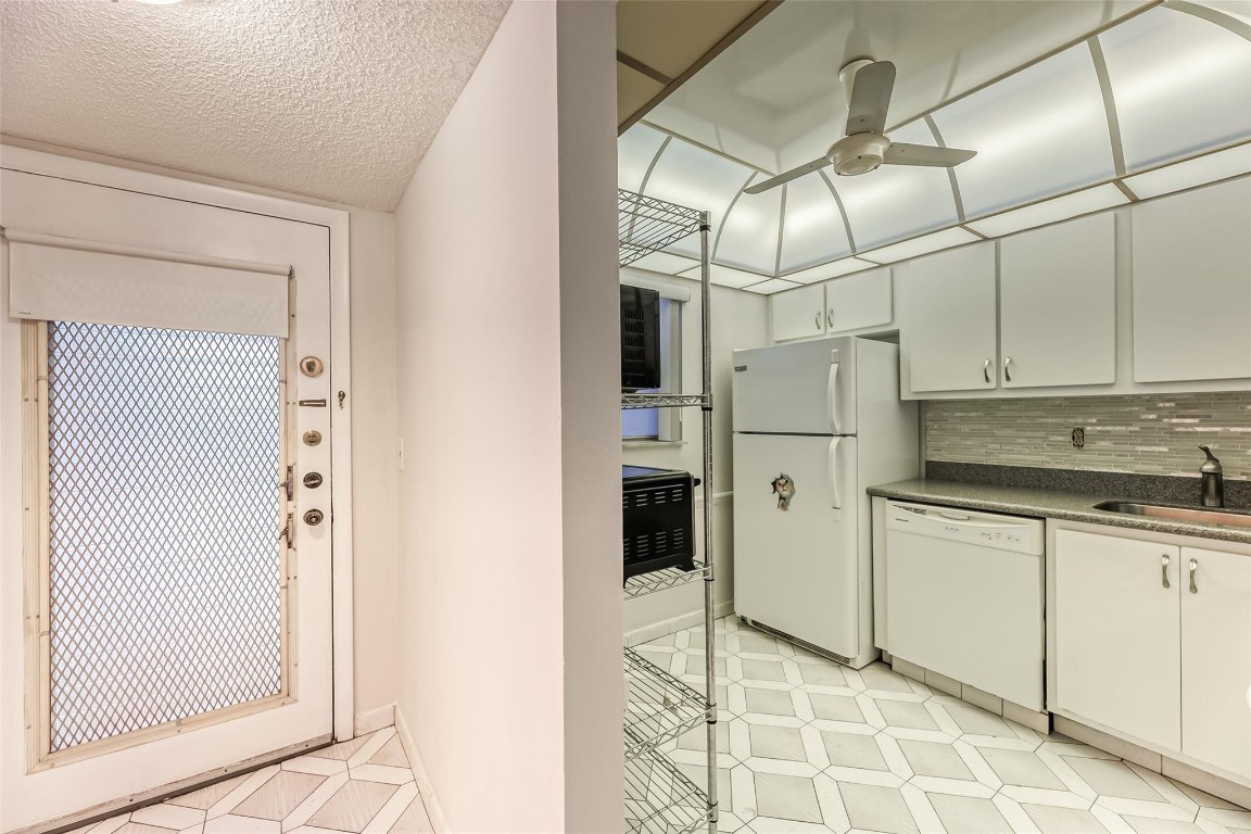 3180 Holiday Springs Blvd 5-207