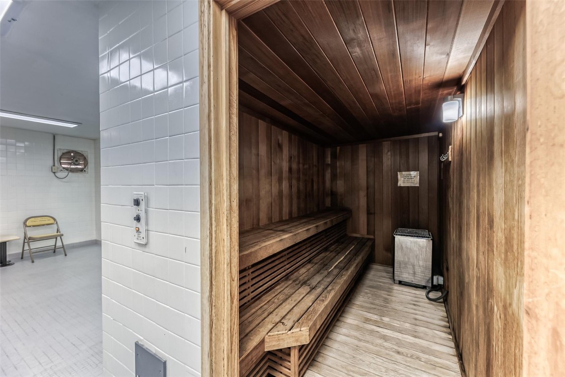 3180 Holiday Springs Blvd 5-207