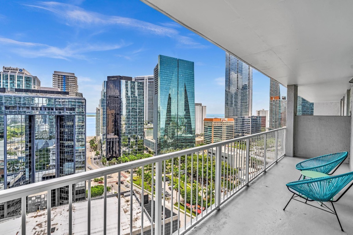 1250 S Miami Ave 2008