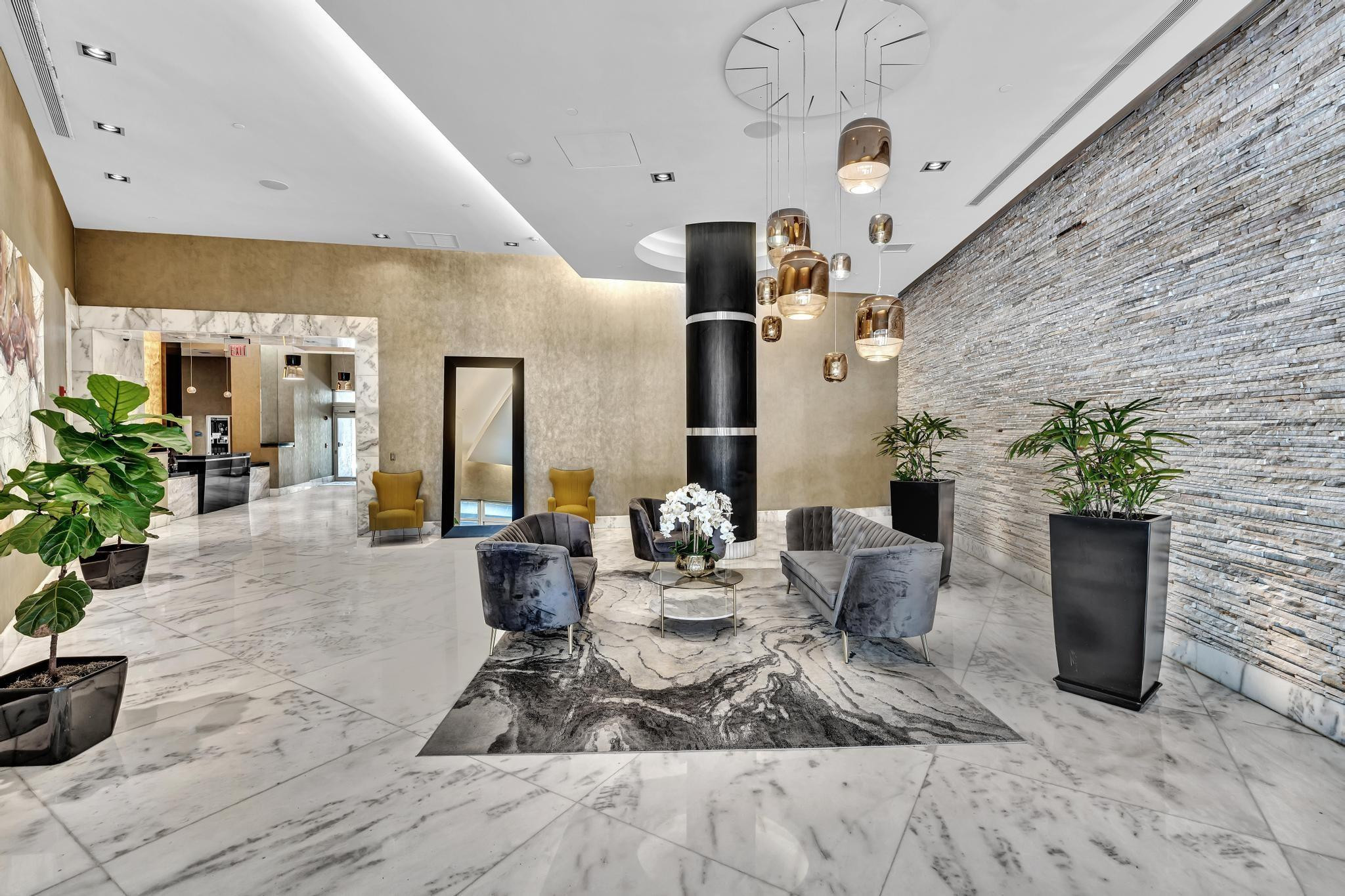 1250 S Miami Ave 2008