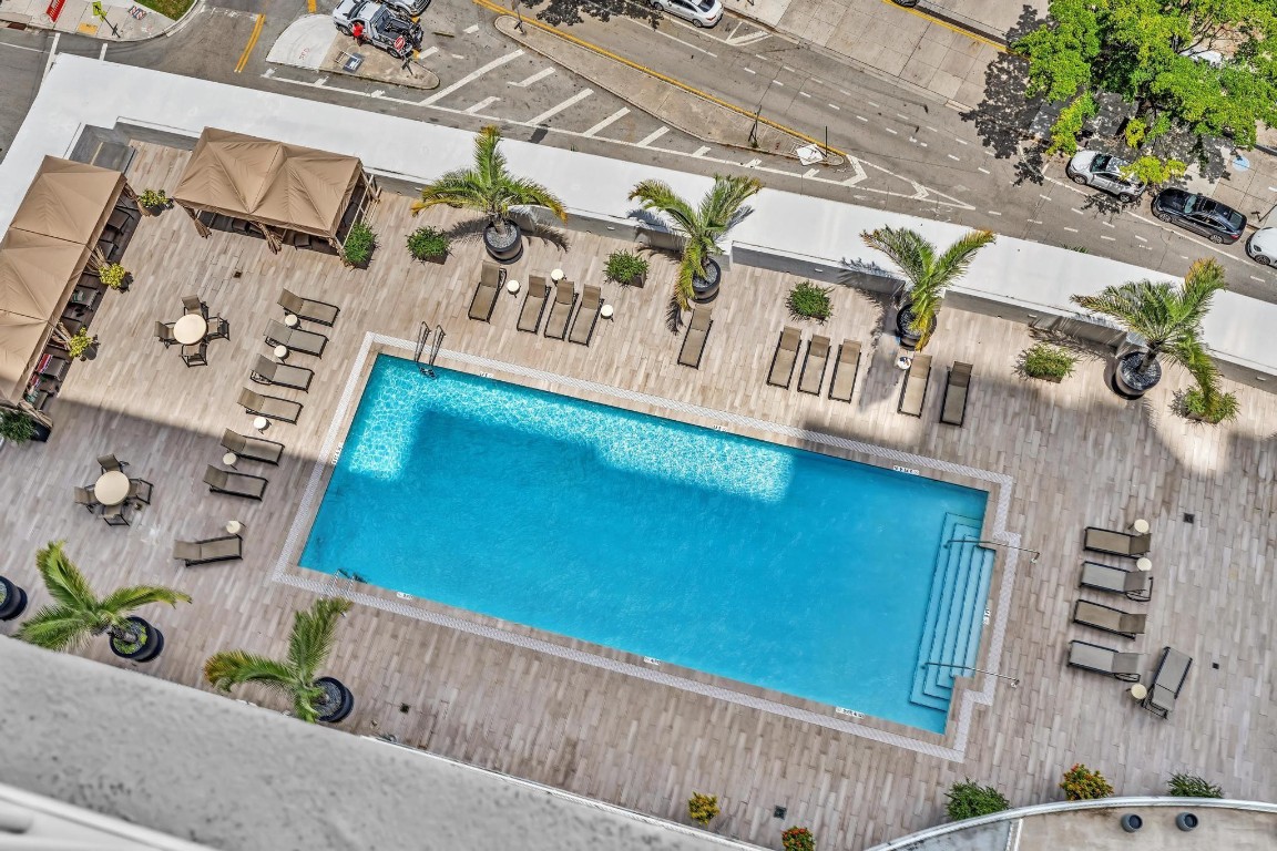 1250 S Miami Ave 2008