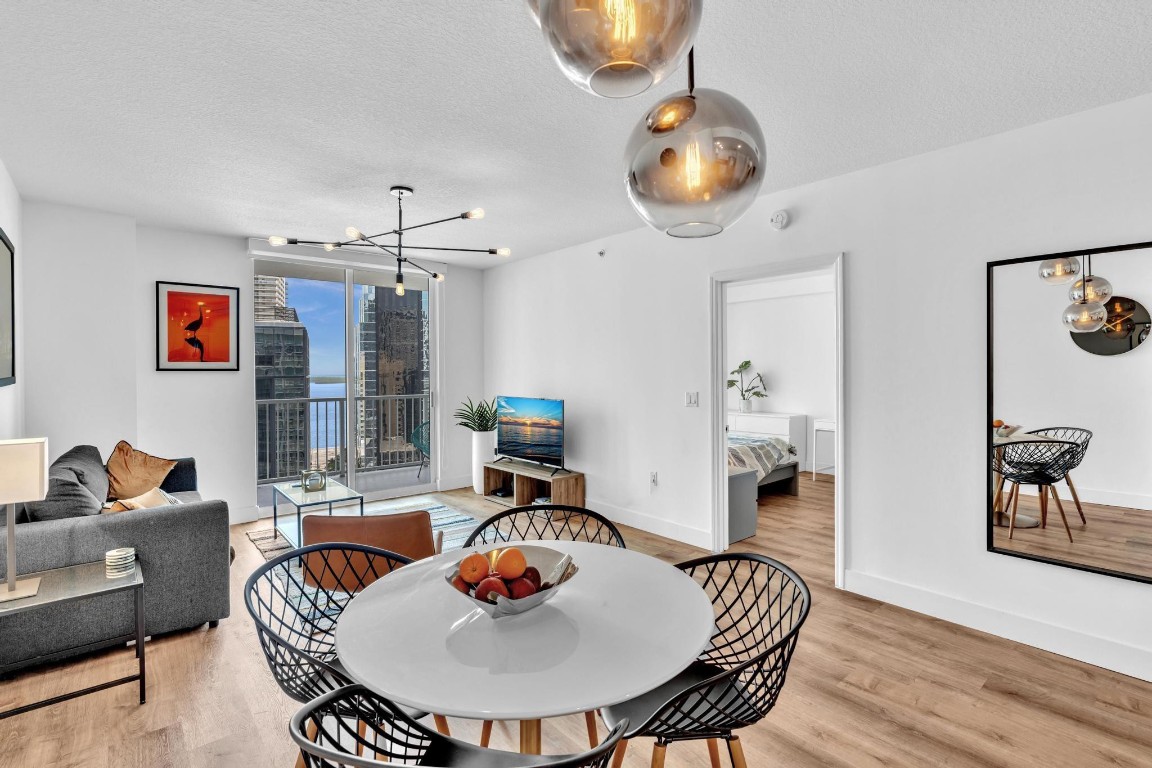 1250 S Miami Ave 2008