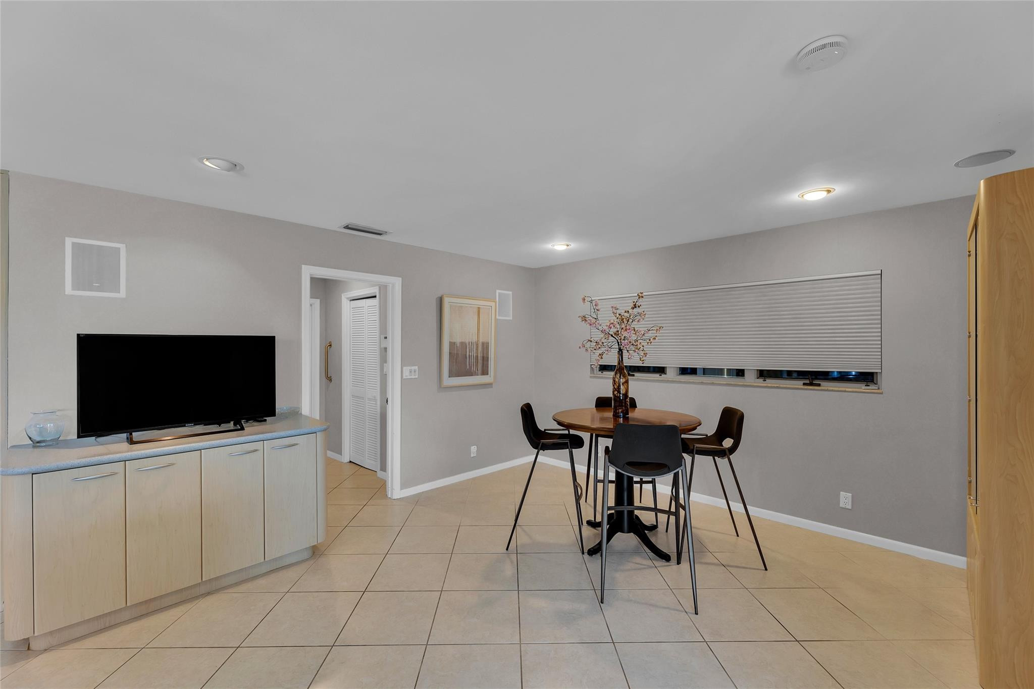 2931 NE 55th Pl