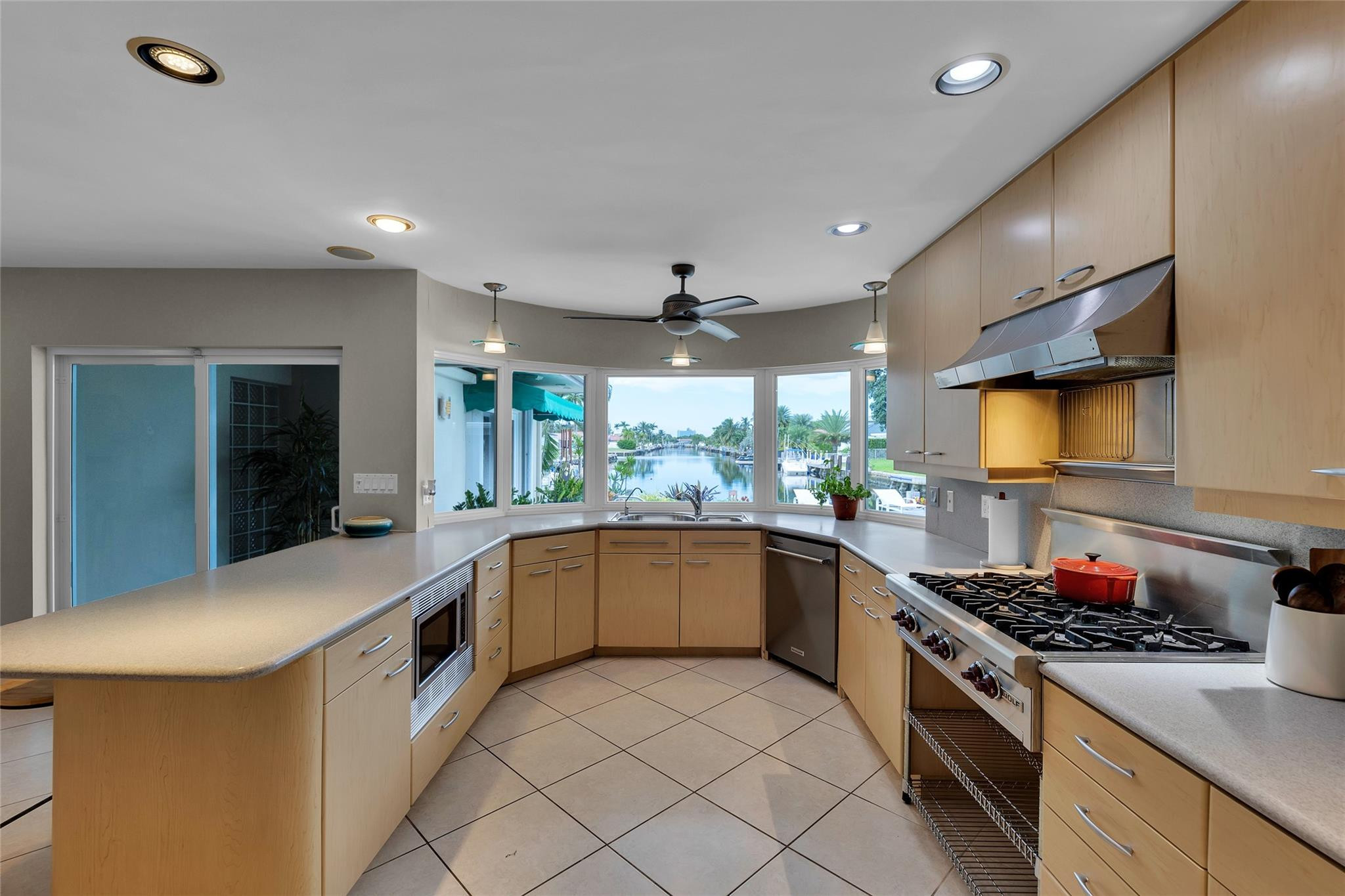2931 NE 55th Pl