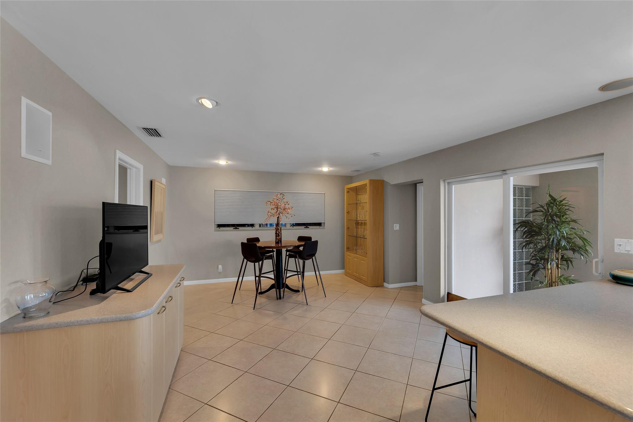 2931 NE 55th Pl