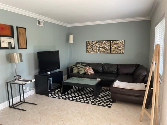 1311 NE 18th St 106