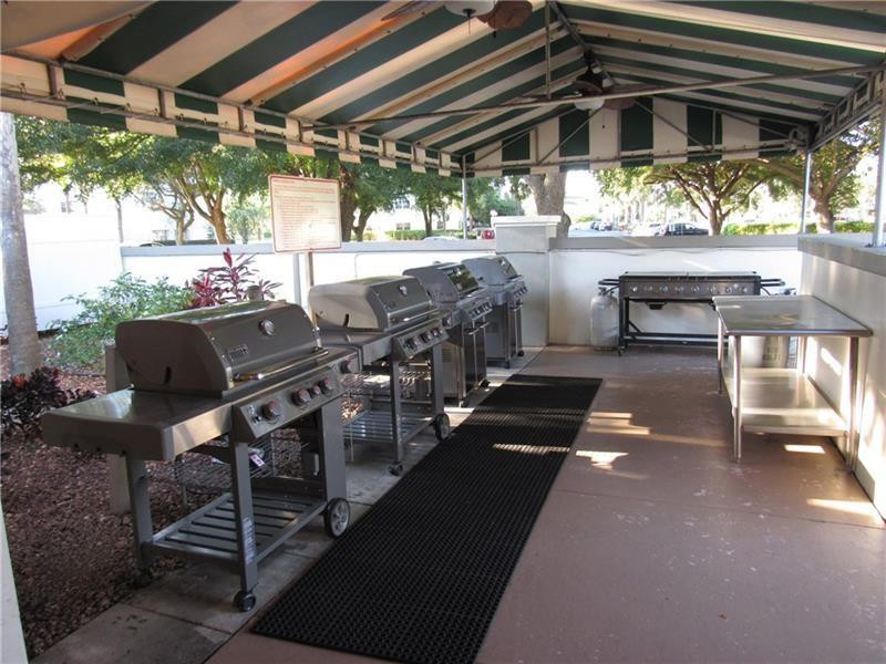 1205 Bahama Bend F1