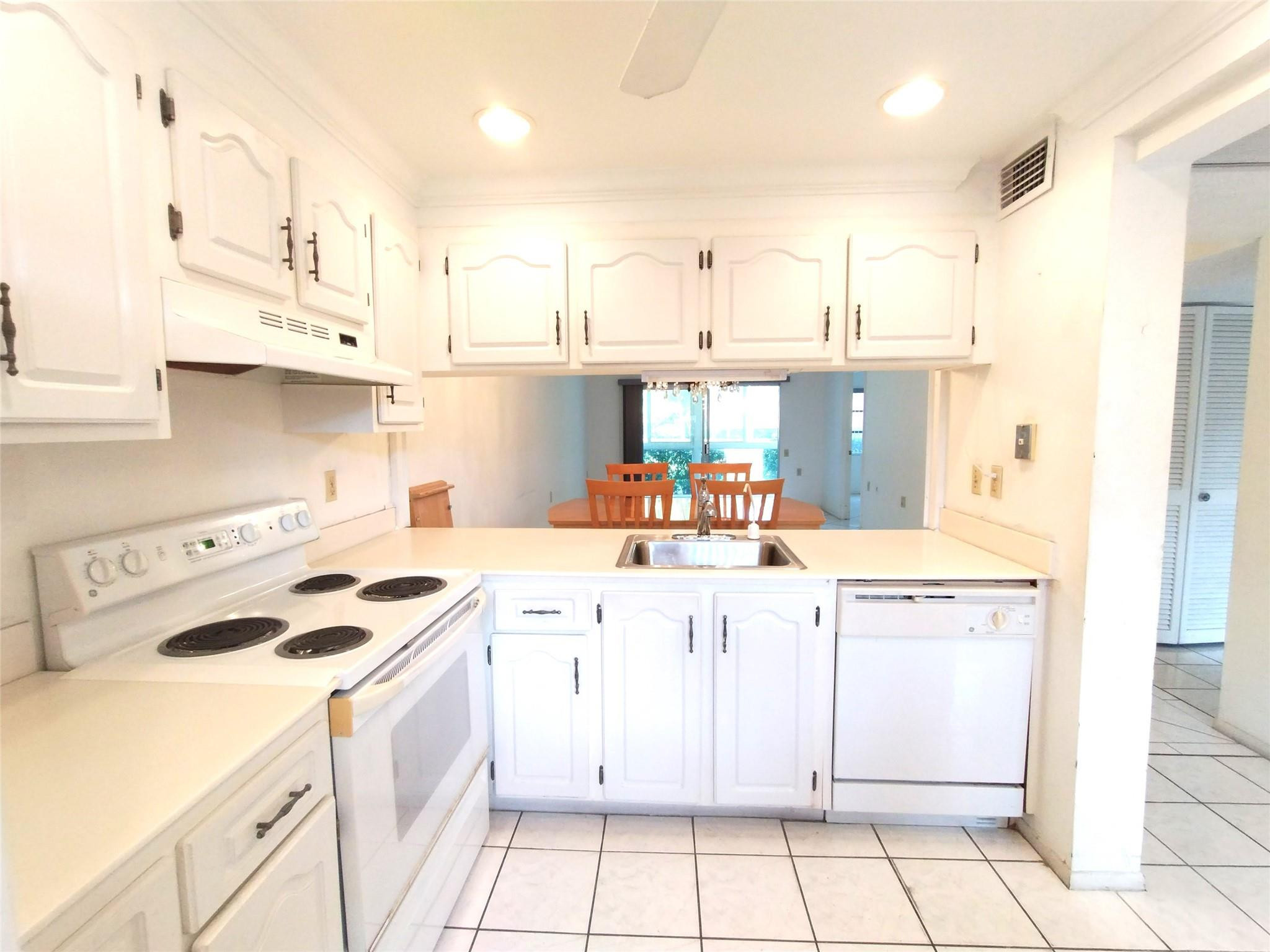 1205 Bahama Bend F1