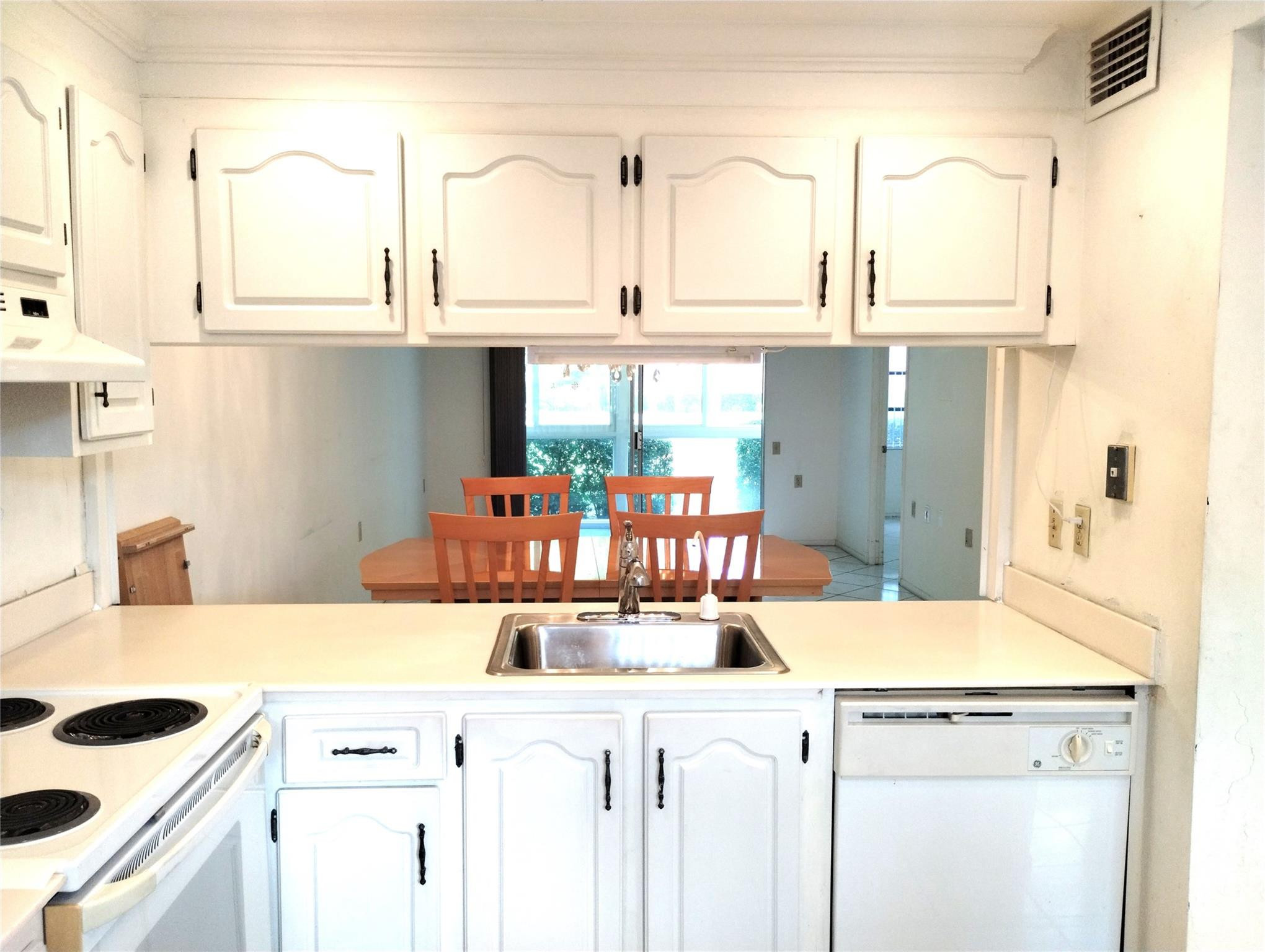 1205 Bahama Bend F1