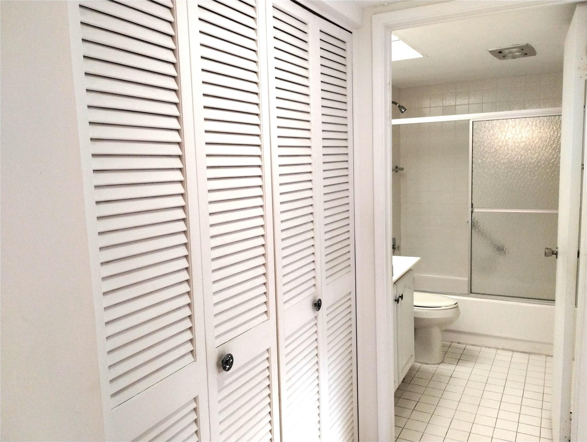1205 Bahama Bend F1