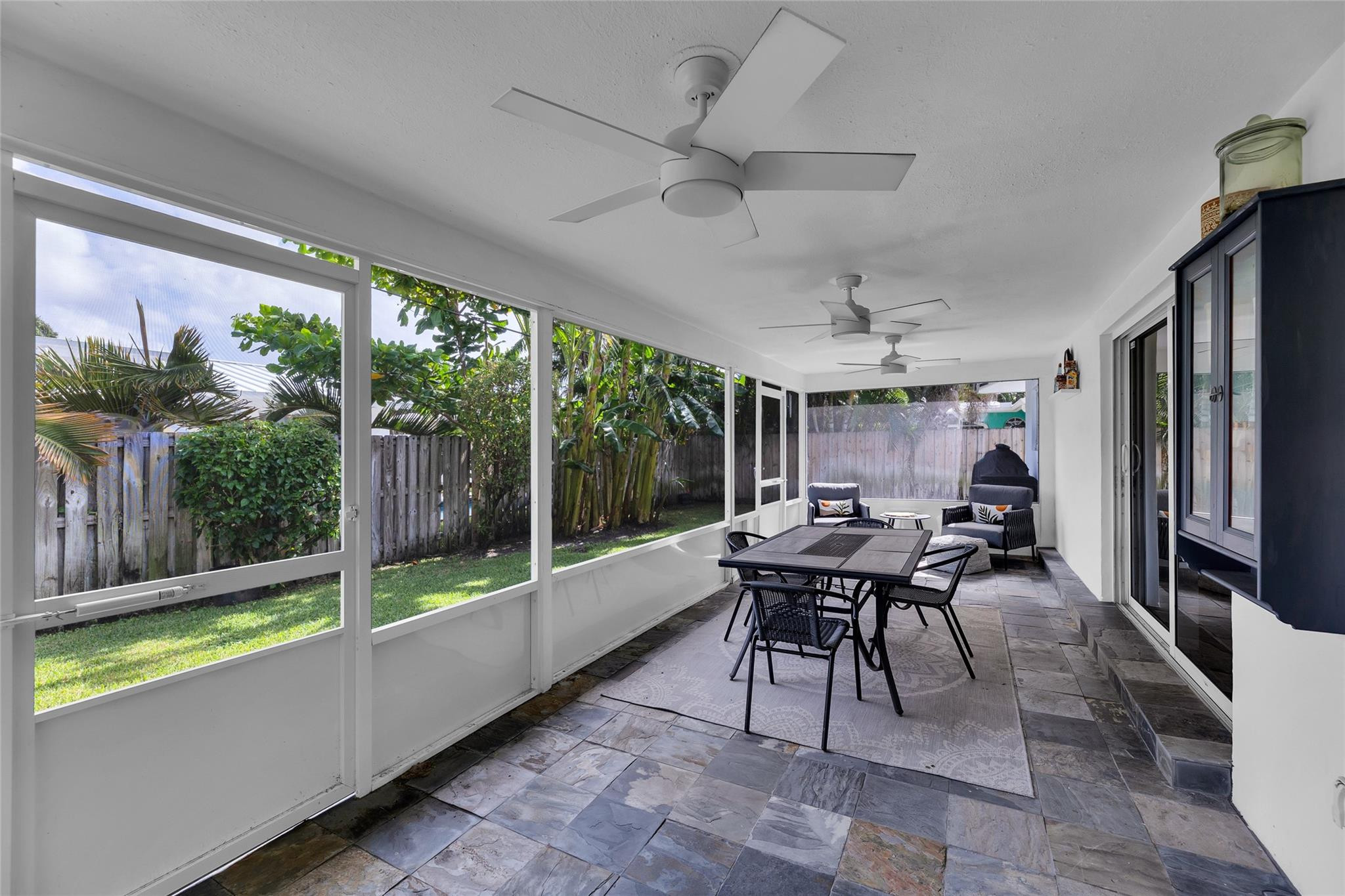 612 NE 24th Ave