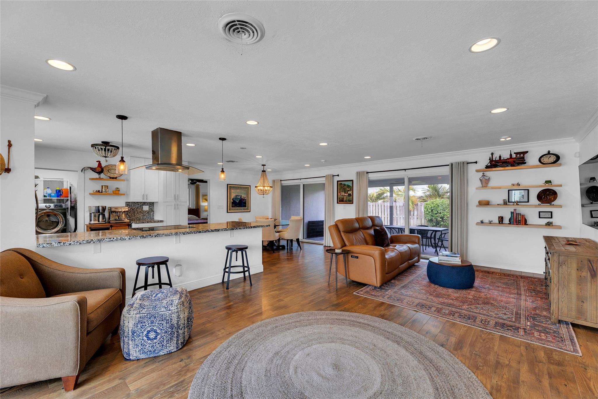 612 NE 24th Ave