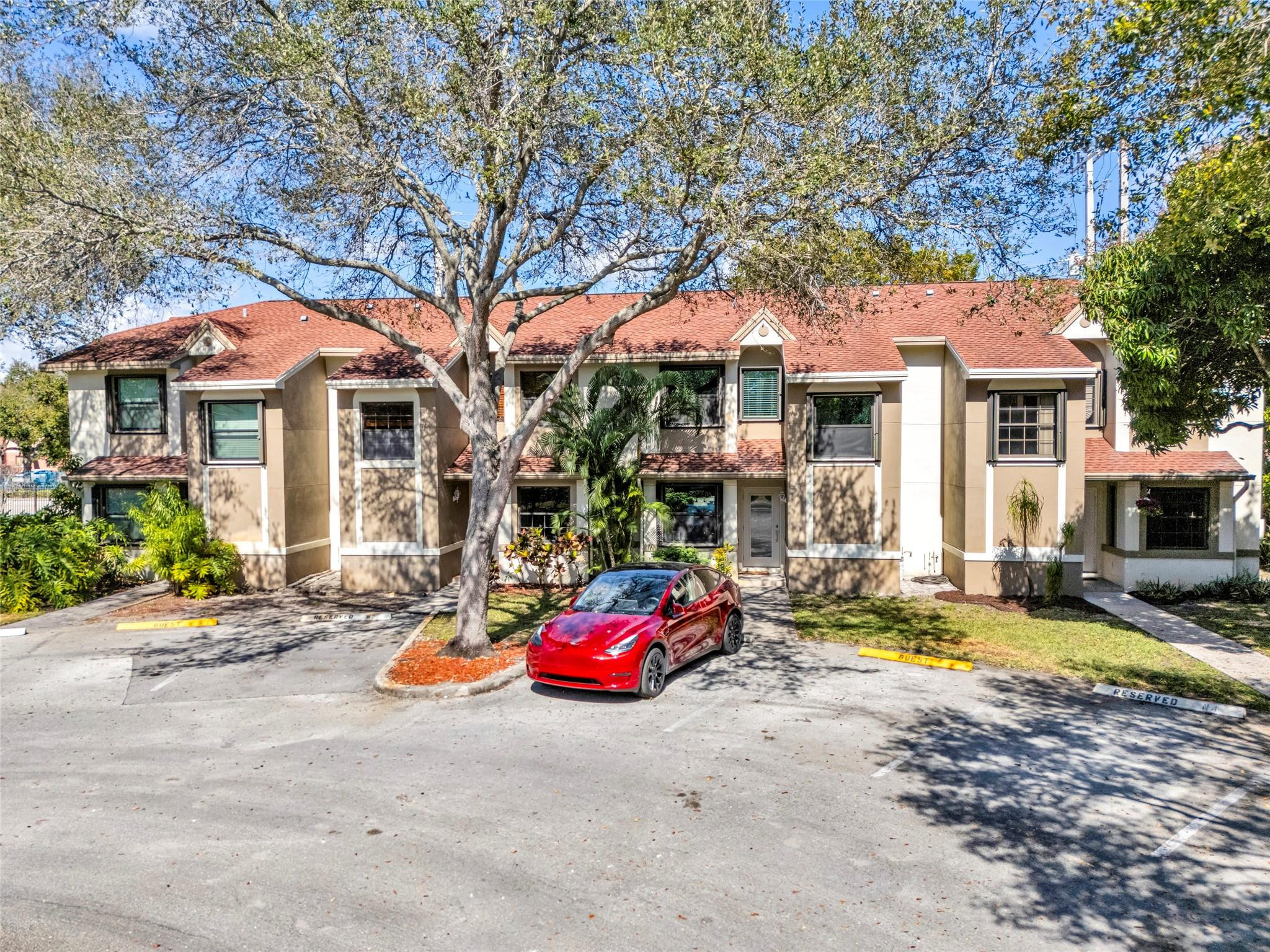387 City View Dr 0