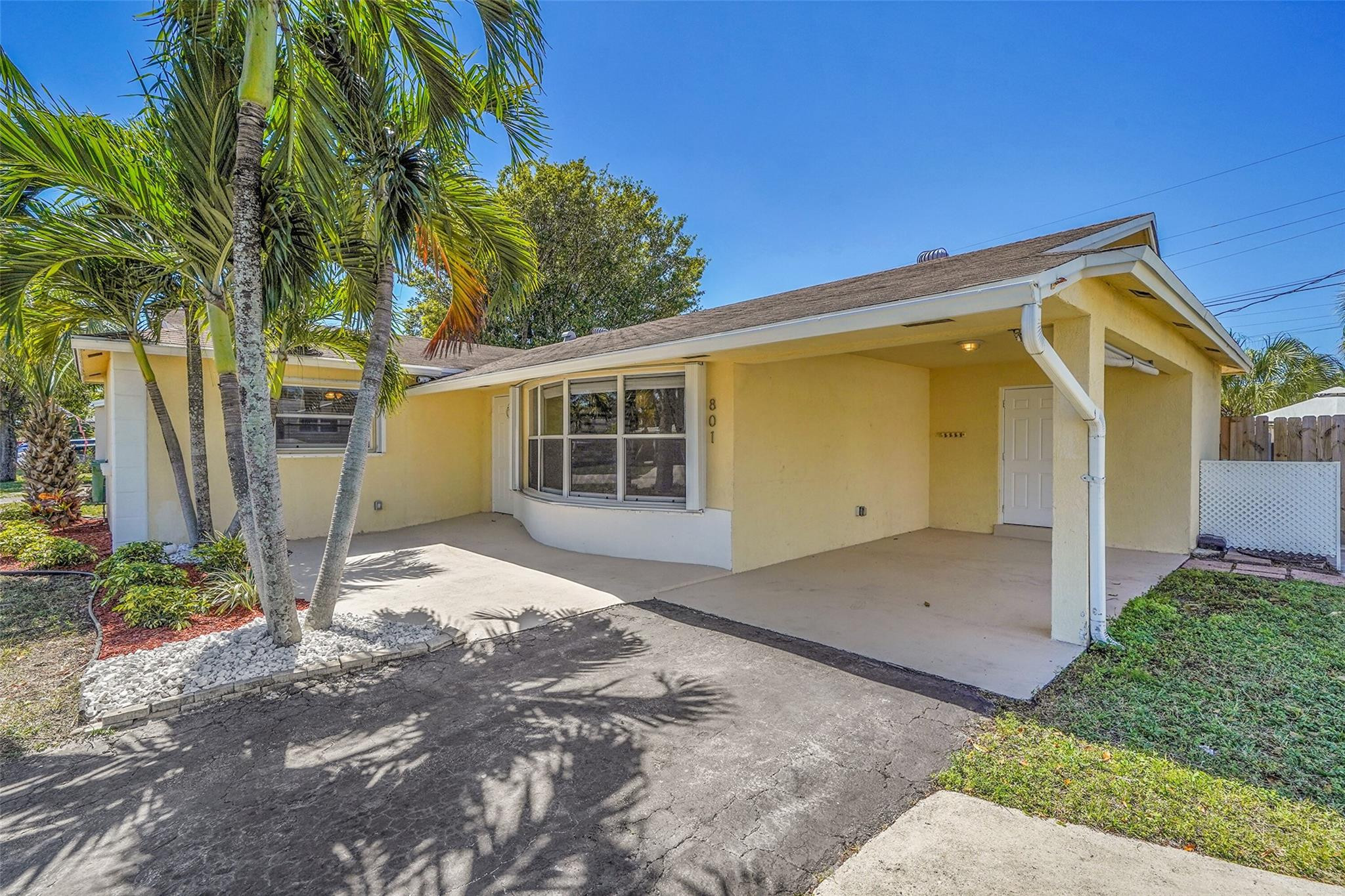 801 NW 65th Ter