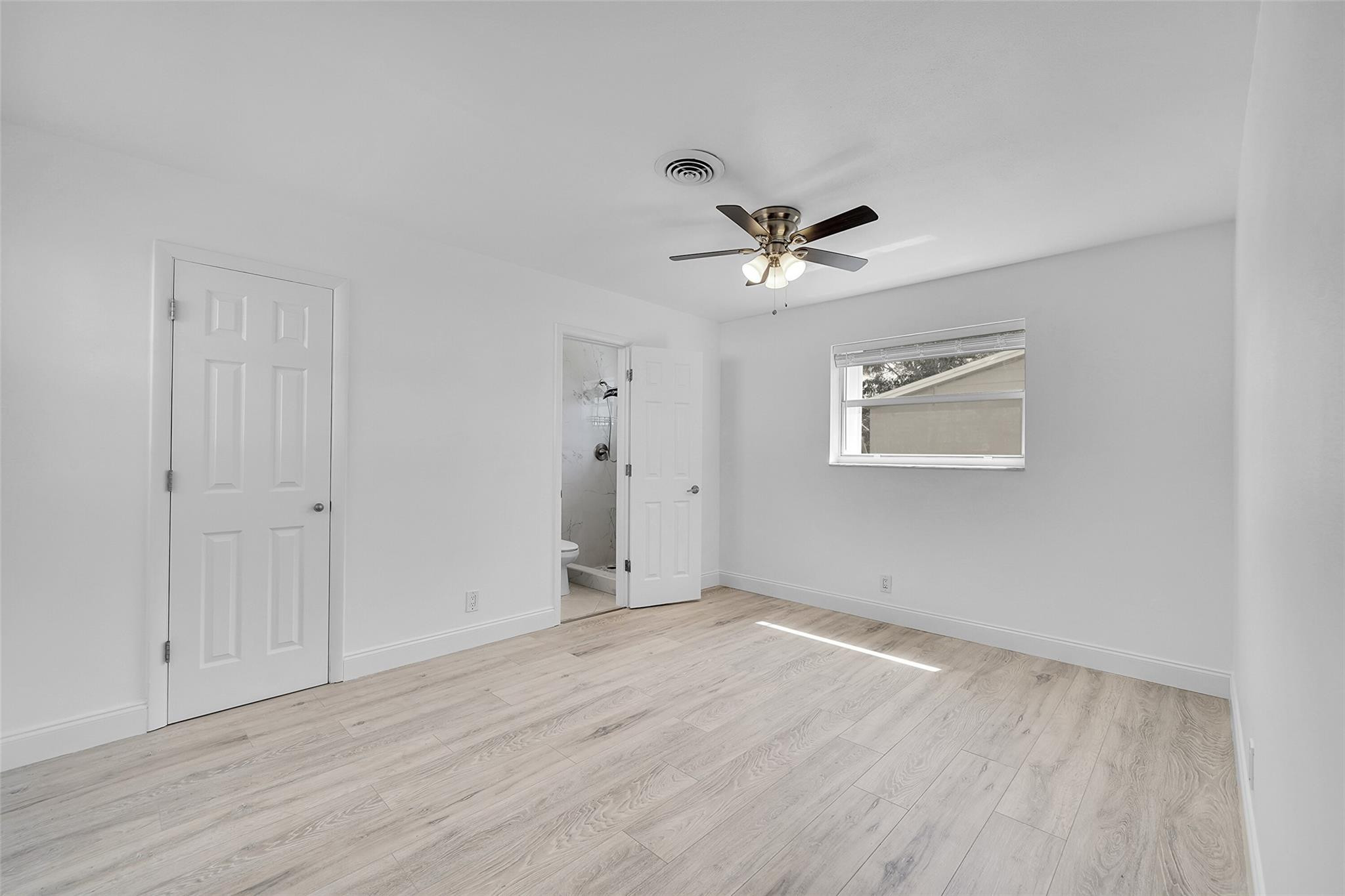 801 NW 65th Ter