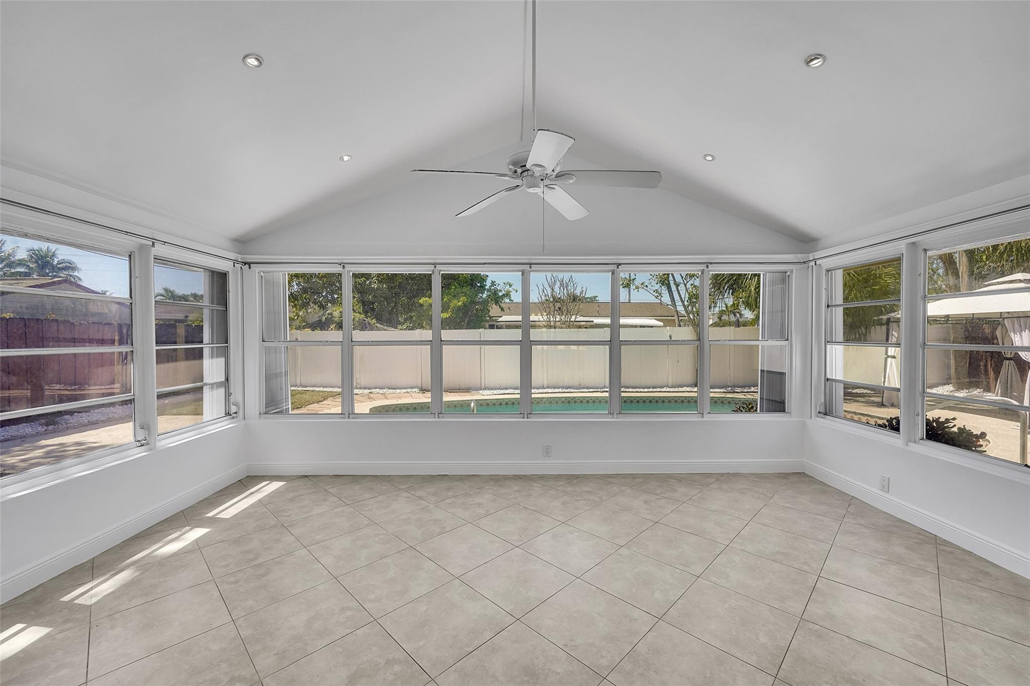 801 NW 65th Ter