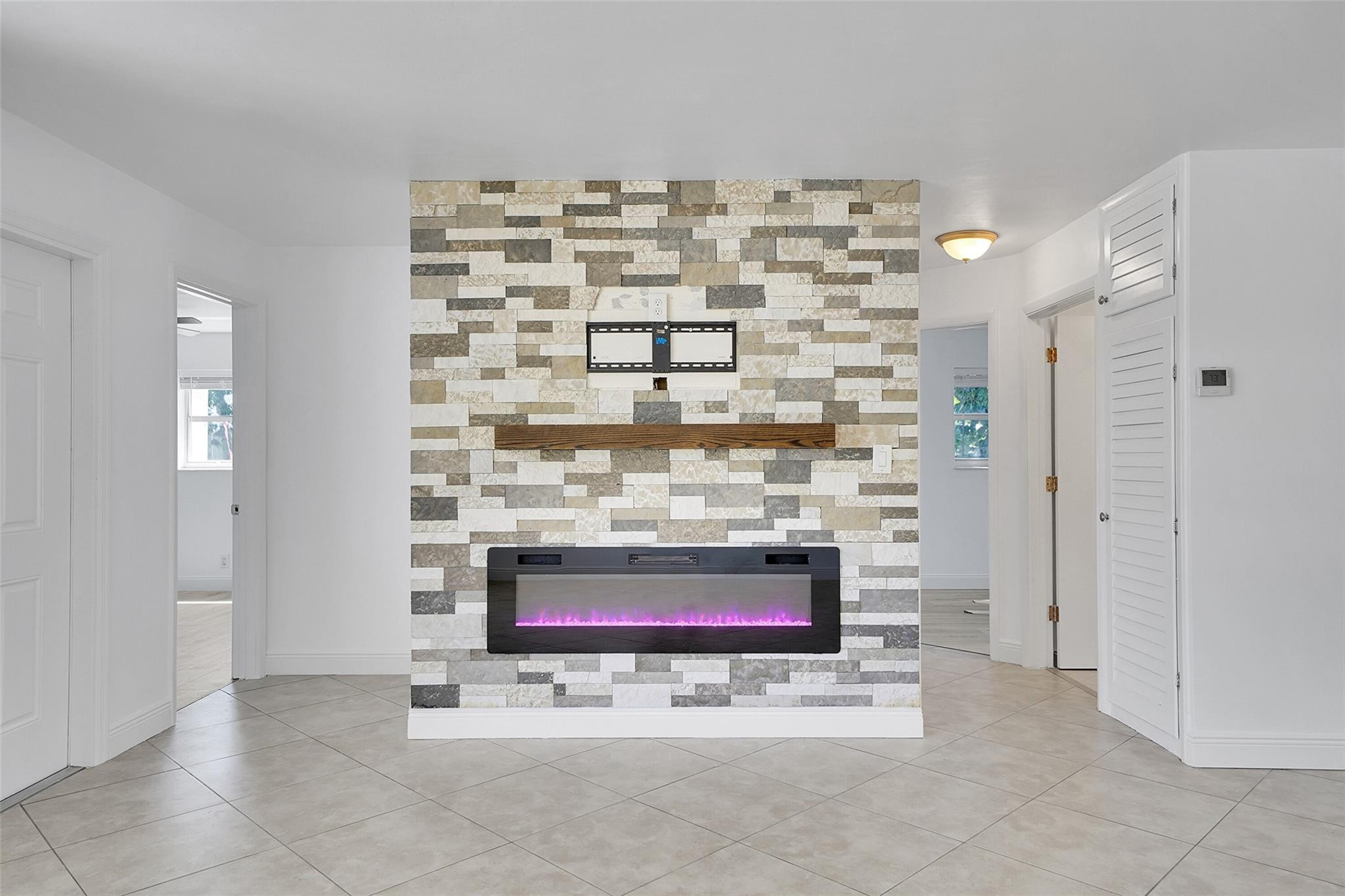 801 NW 65th Ter
