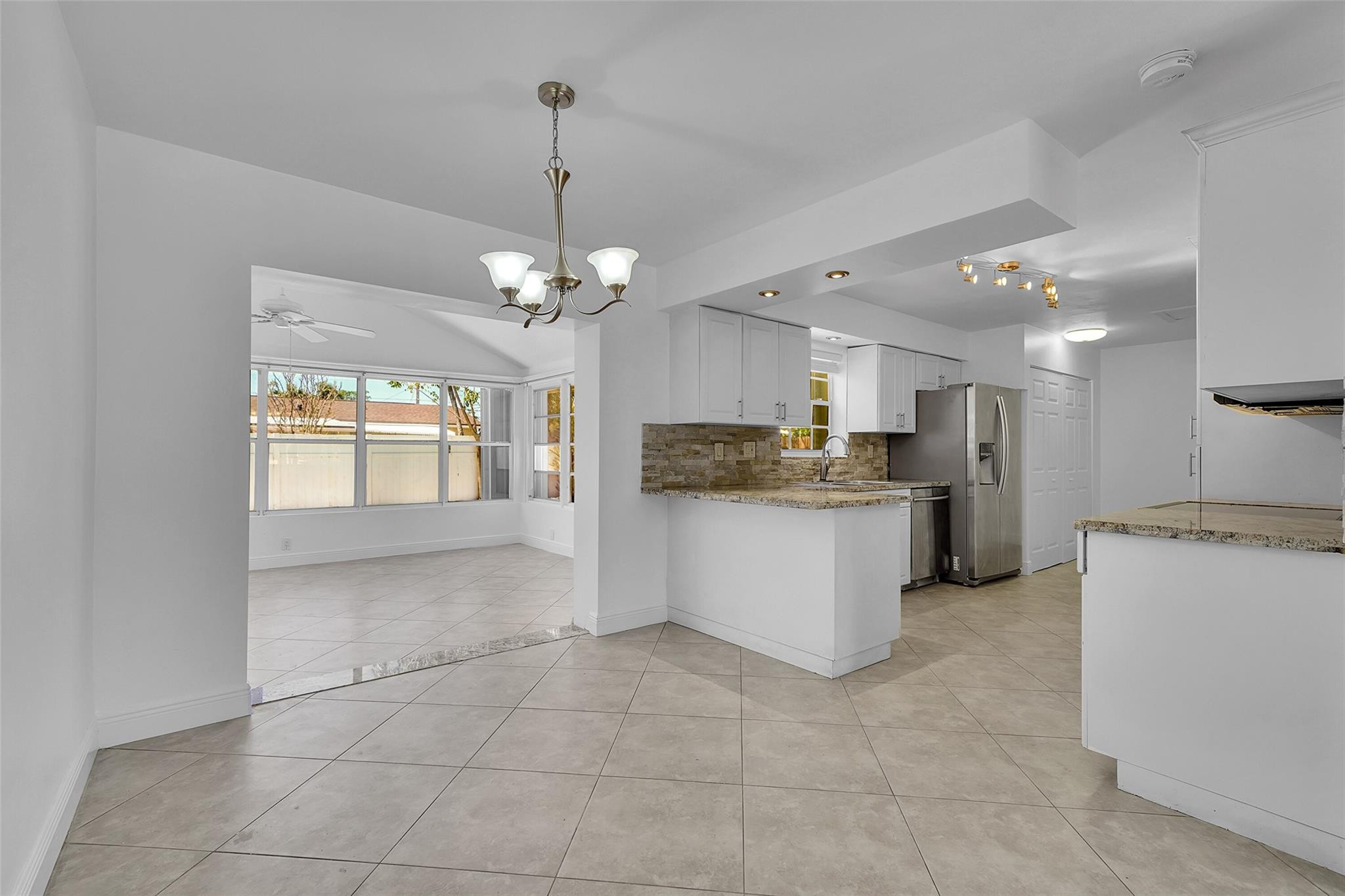 801 NW 65th Ter