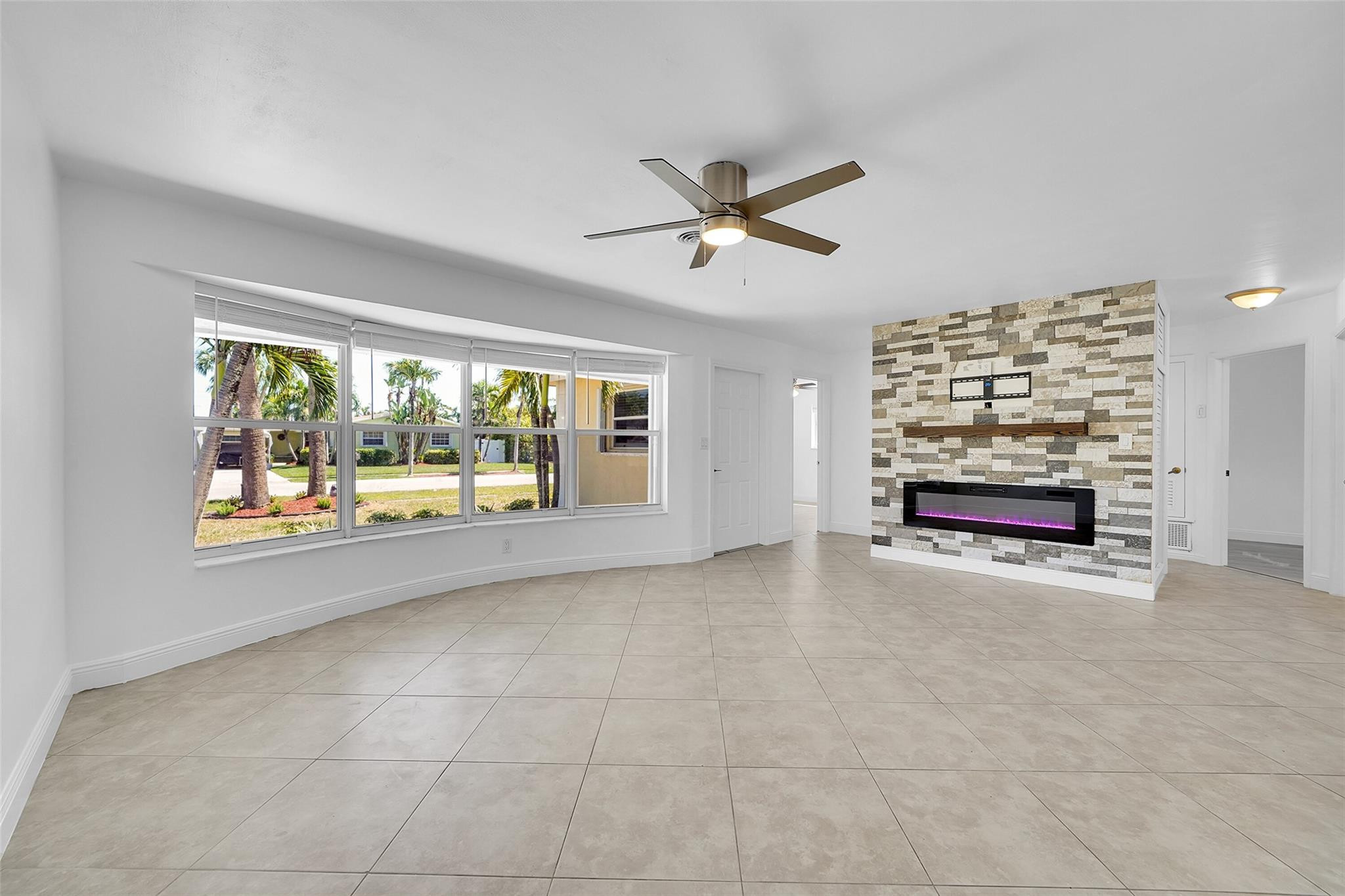 801 NW 65th Ter