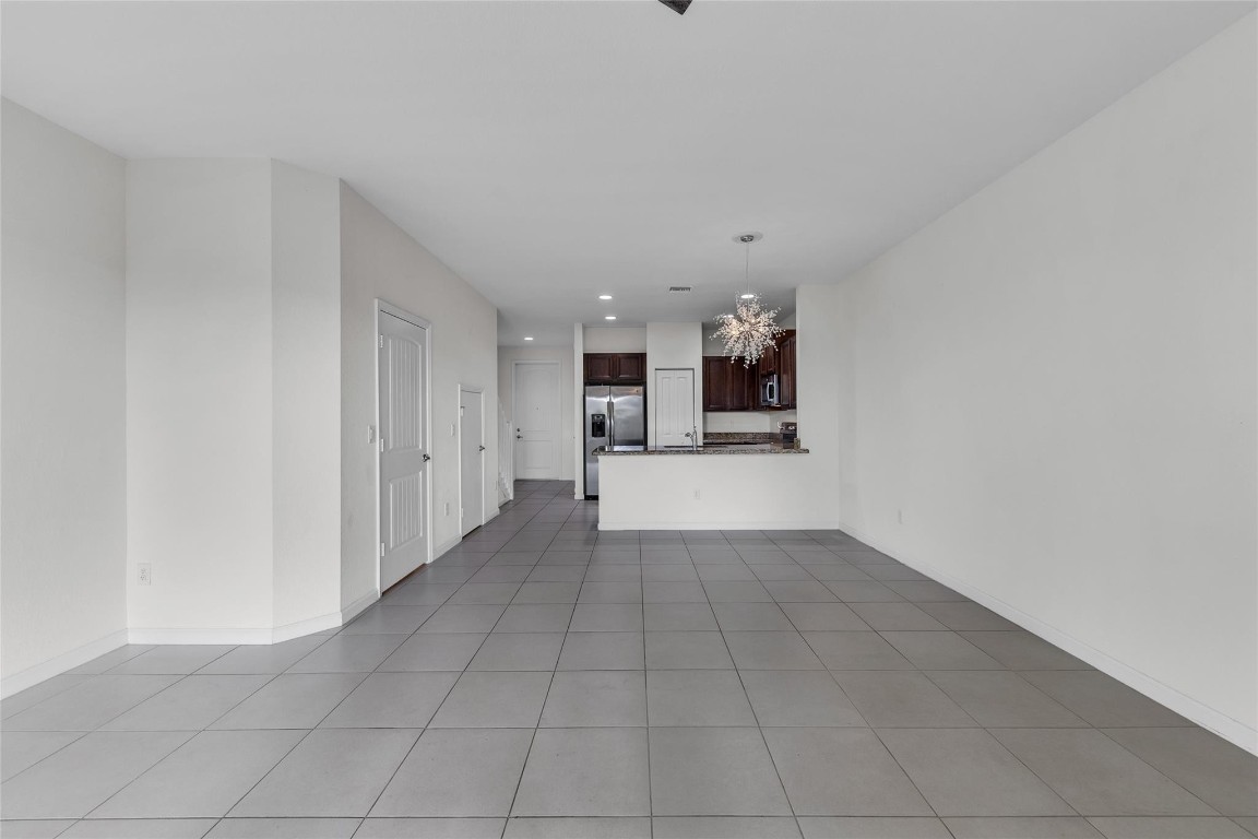 4234 N Dixie Hwy 122