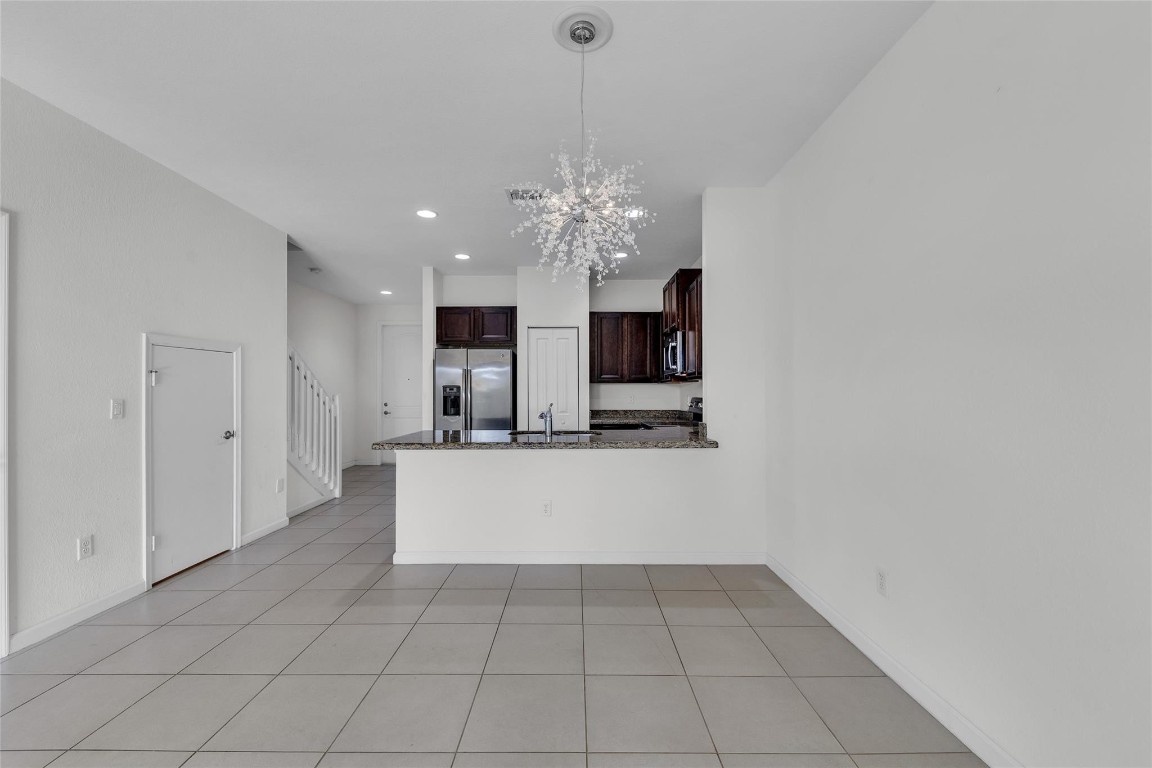 4234 N Dixie Hwy 122