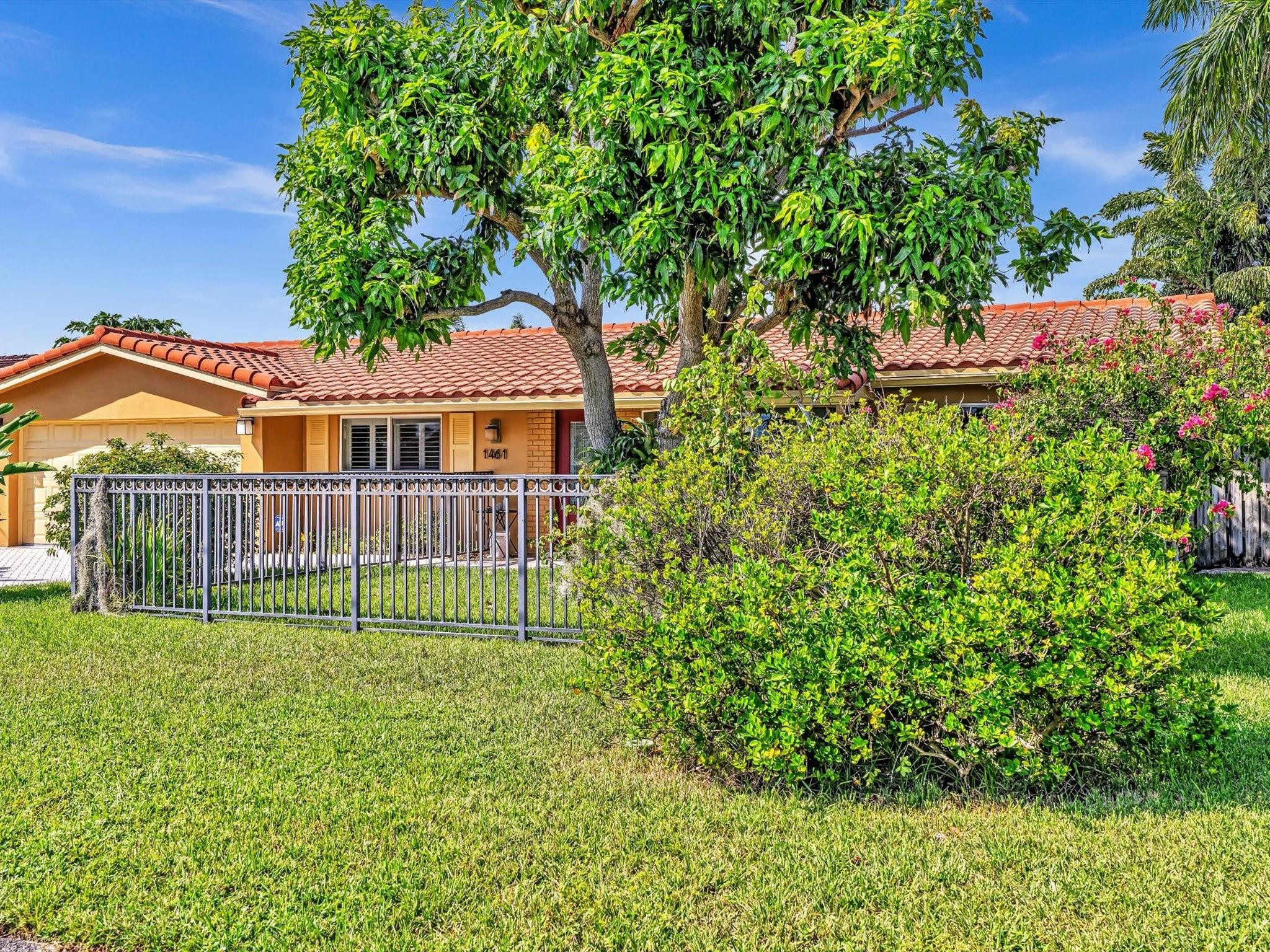 1461 NE 57th Ct