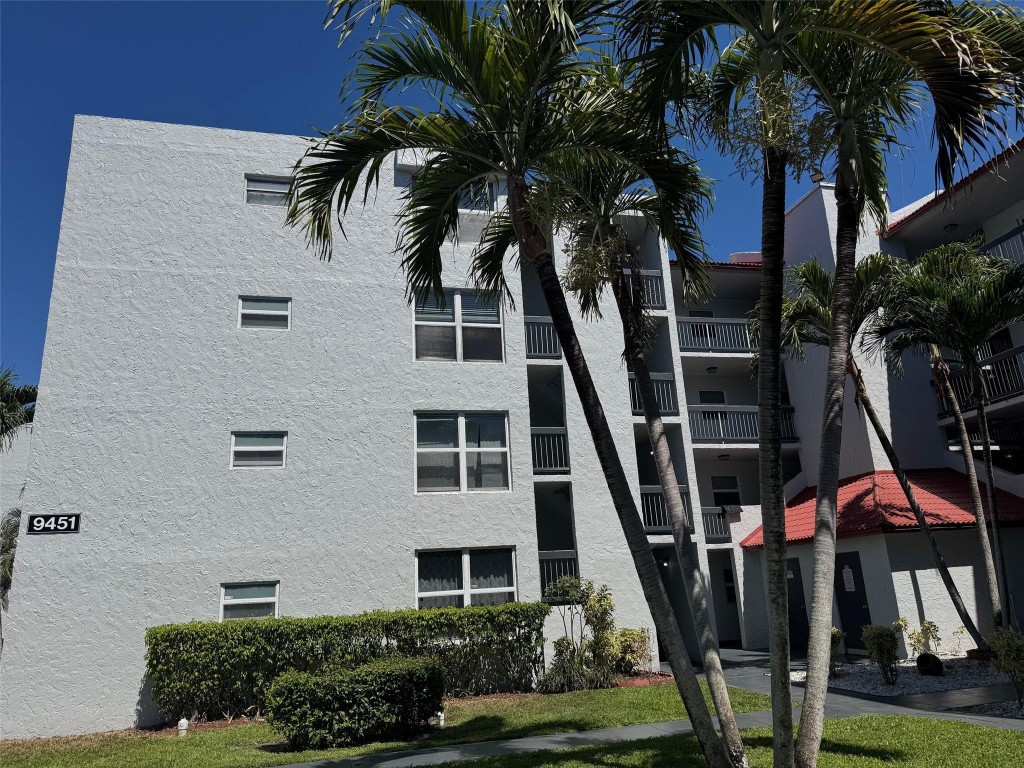 9451 Evergreen Pl 301