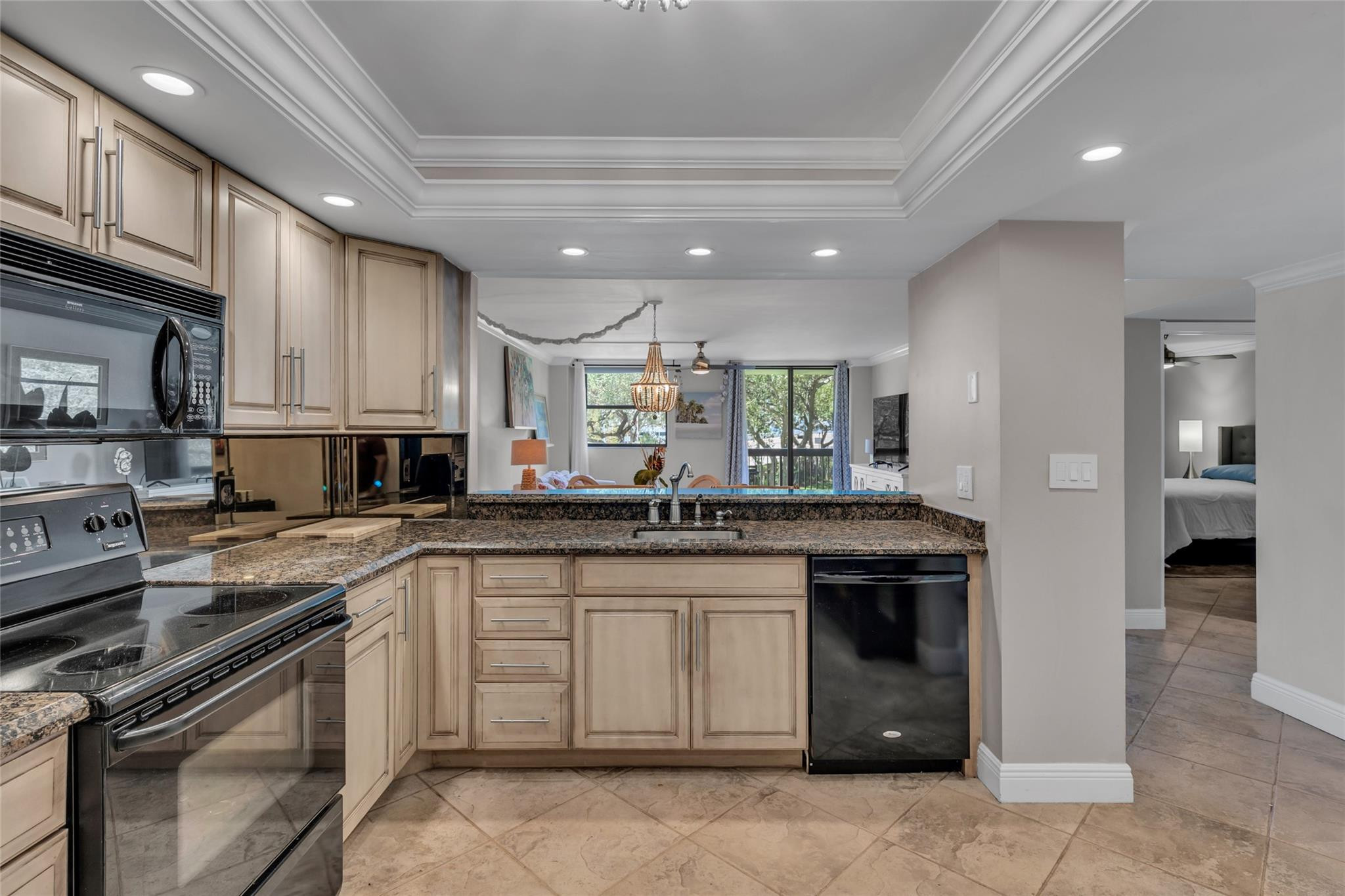 2900 NE 14th Street Cswy 202