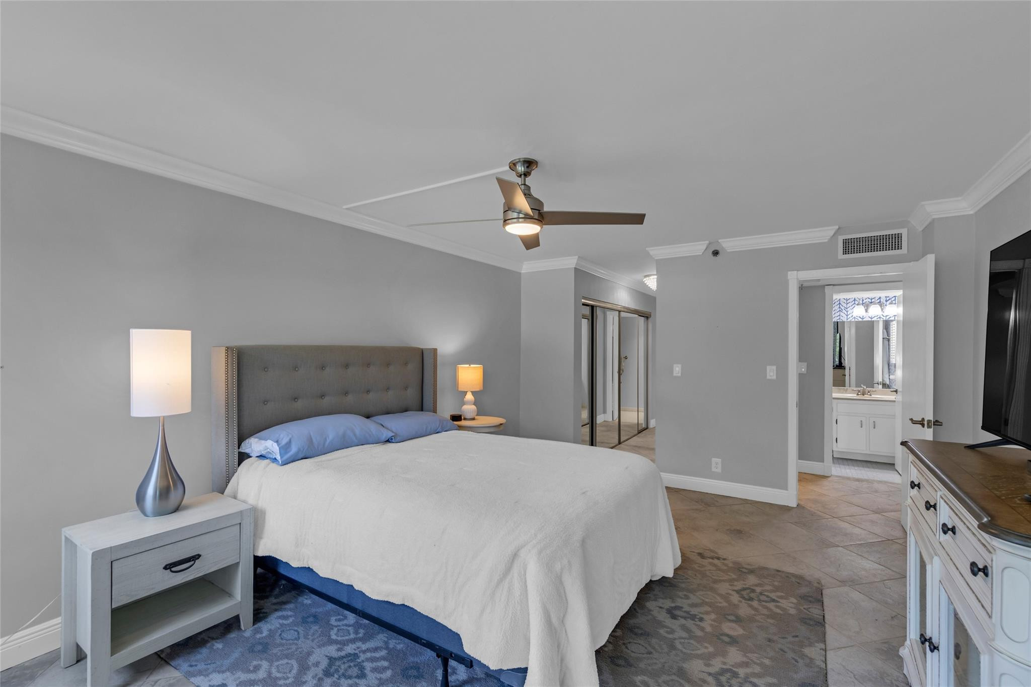 2900 NE 14th Street Cswy 202