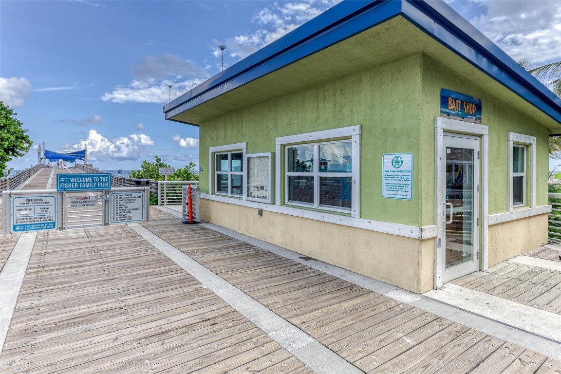 2900 NE 14th Street Cswy 202