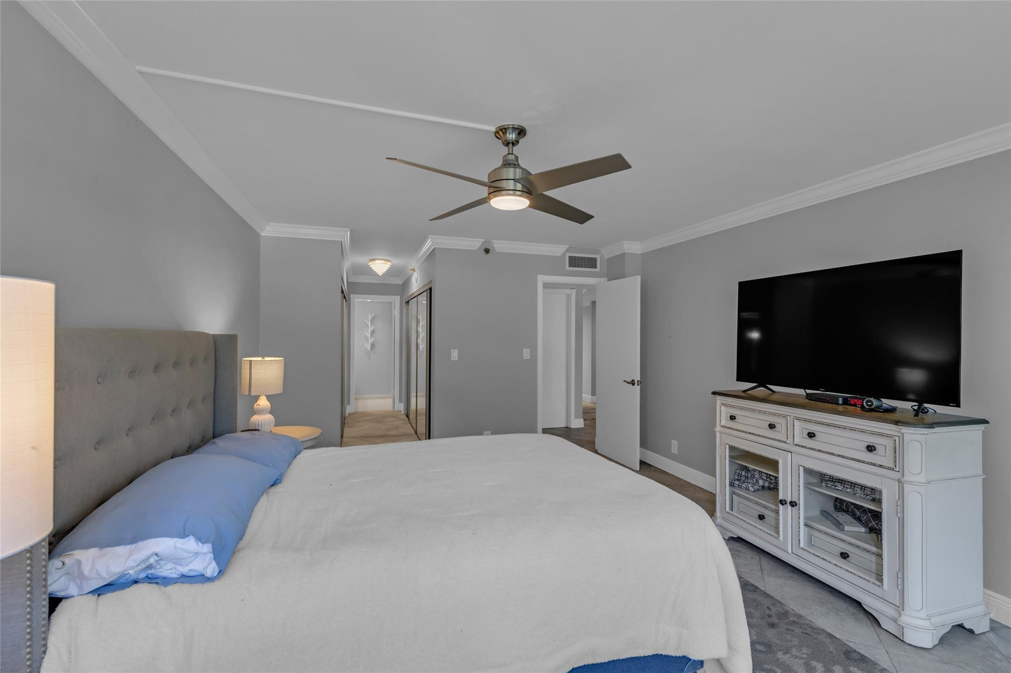 2900 NE 14th Street Cswy 202