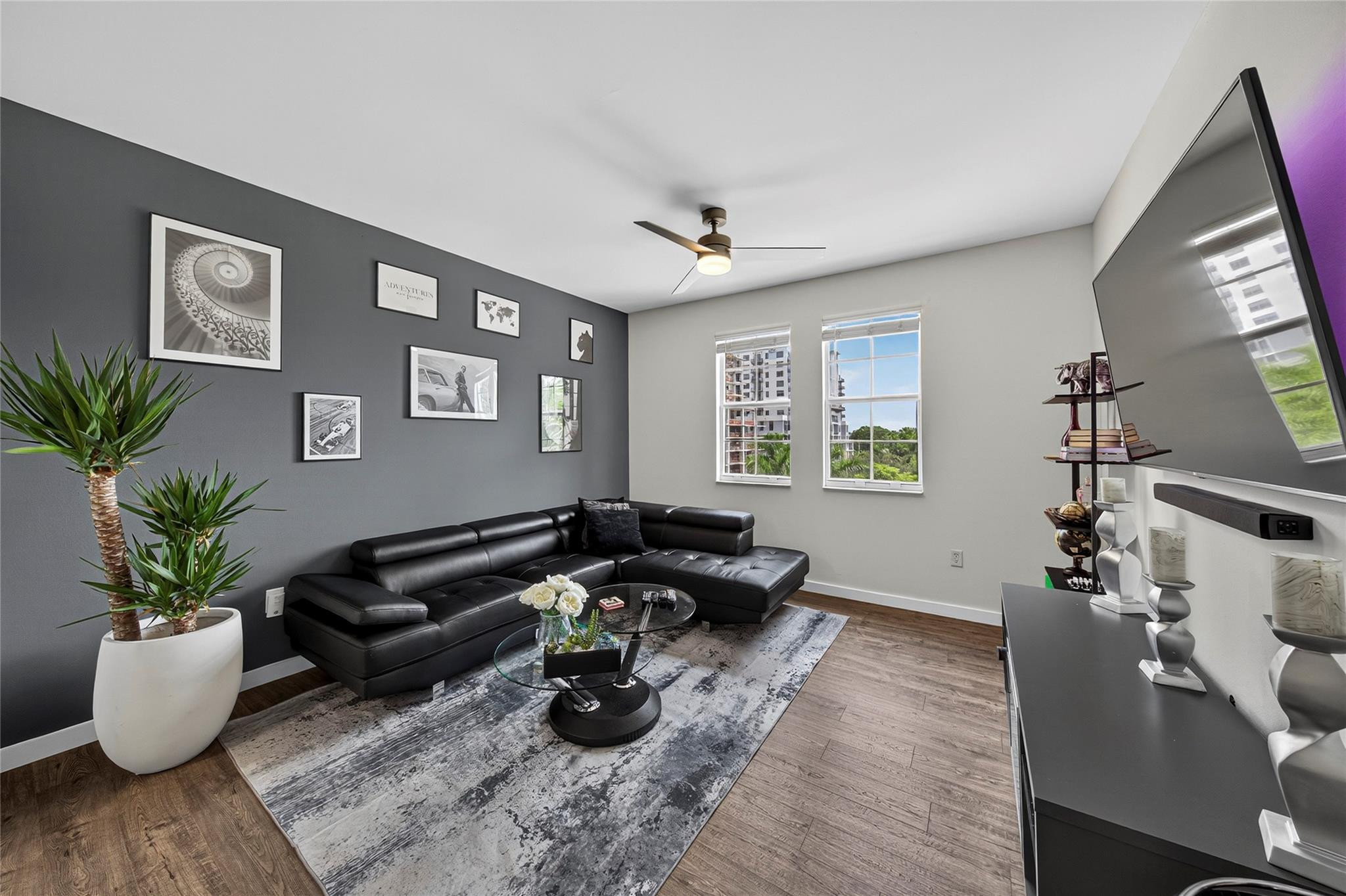 533 NE 3rd Ave 516