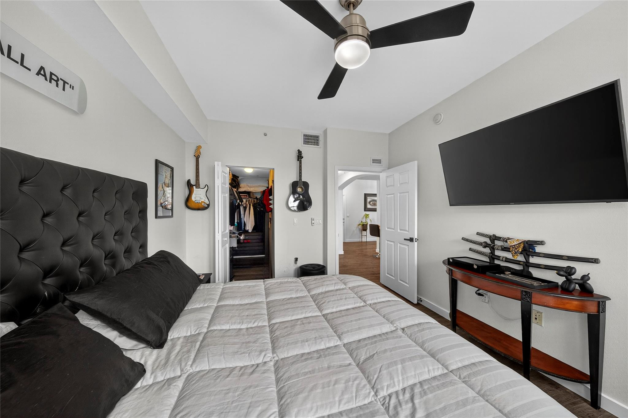 533 NE 3rd Ave 516