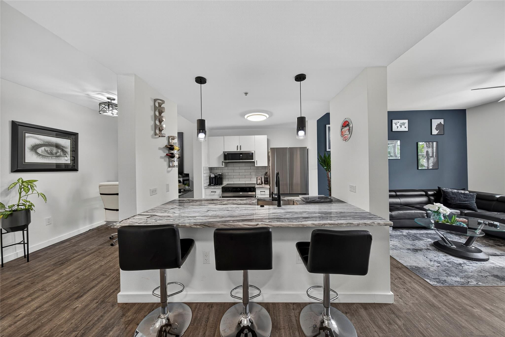 533 NE 3rd Ave 516