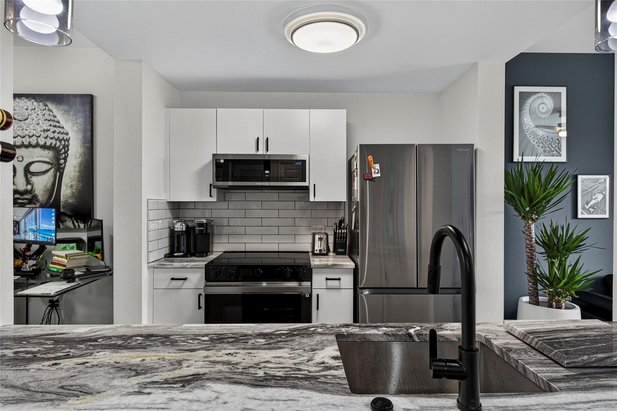 533 NE 3rd Ave 516